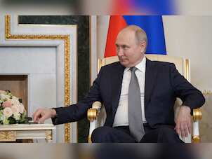 Vladimir Putin promises free grain to African leaders despite Western sanctions