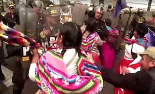 Peru: Anti-govt protesters, demanding Boularte's resignation, clash with cops