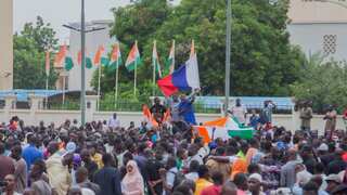 Niger: Pro-coup protesters wave Russian flag, Kremlin expresses concern