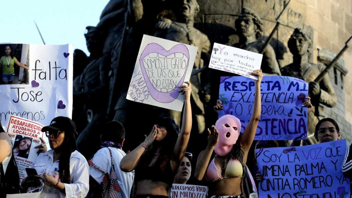 Mexican city Chihuahua bans misogynistic lyrics that 'promote violence against women' Mexican city Chihuahua bans misogynistic lyrics that 'promote violence against women'