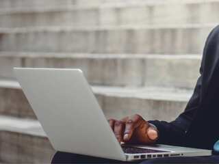 On a video call? Keep bookcase or plant behind you to appear trustworthy: Study