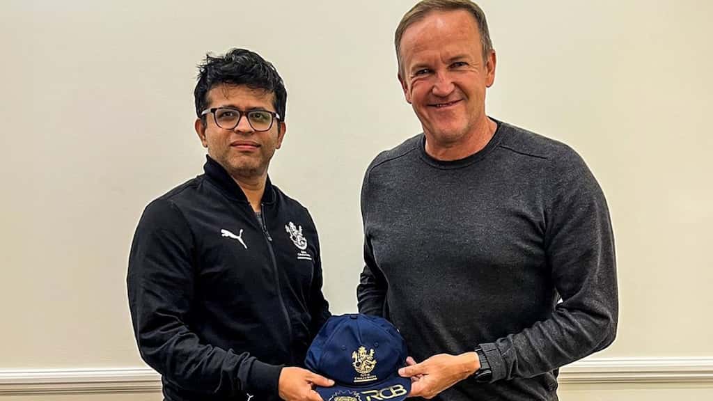 IPL: RCB appoints Andy Flower as new head coach, ends partnership with Mike Hesson, Sanjay Bangar