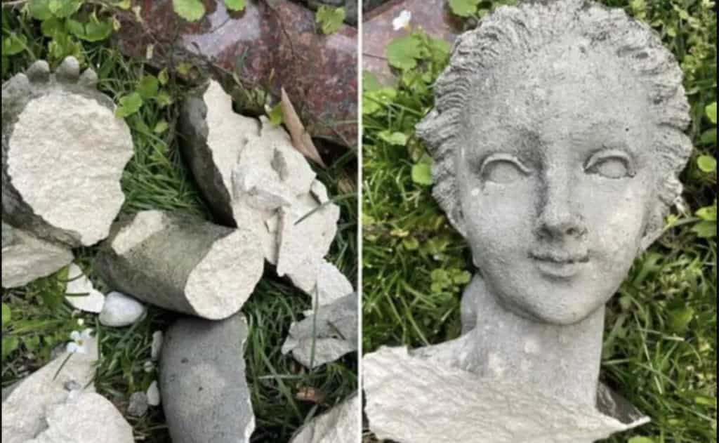 Italy: German tourists blamed for damaging 19th-century statue while taking photos