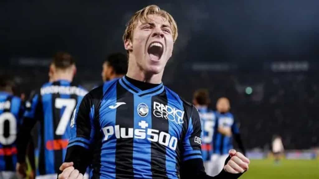 Football Transfers: Manchester United to unveil Danish forward Rasmus Højlund before Lens friendly