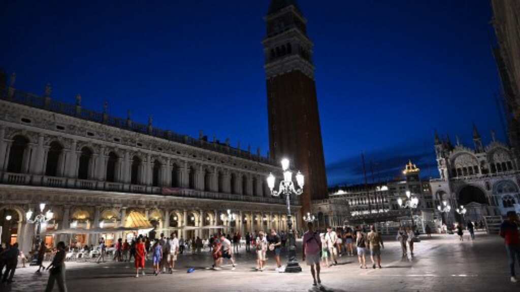 Too drunk to drive back home? Italian government will offer a free taxi ride