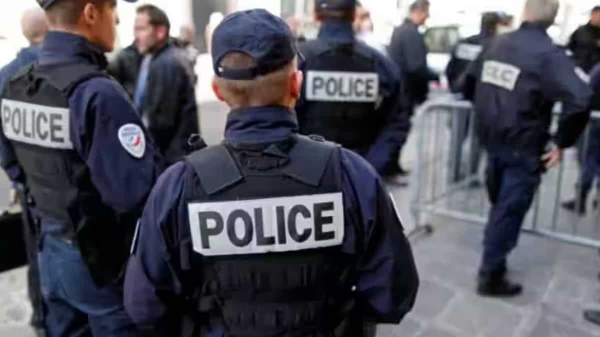 France: 5 police officers detained over death of man during nationwide riots France: 5 police officers detained over death of man during nationwide riots