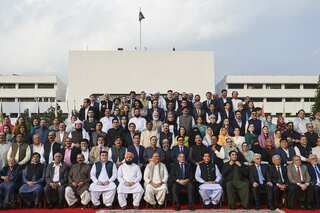 Pakistan PM Shehbaz Sharif's coalition govt dissolves, President Alvi gives nod