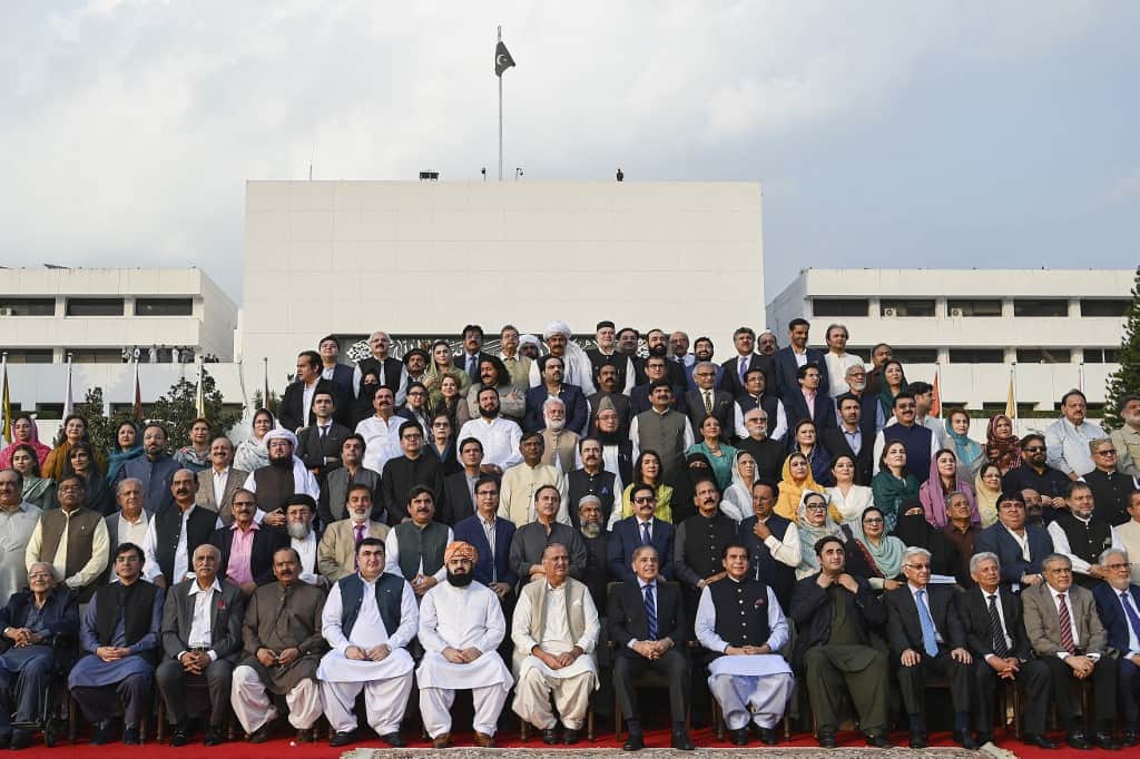Pakistan PM Shehbaz Sharif's coalition govt dissolves, President Alvi gives nod