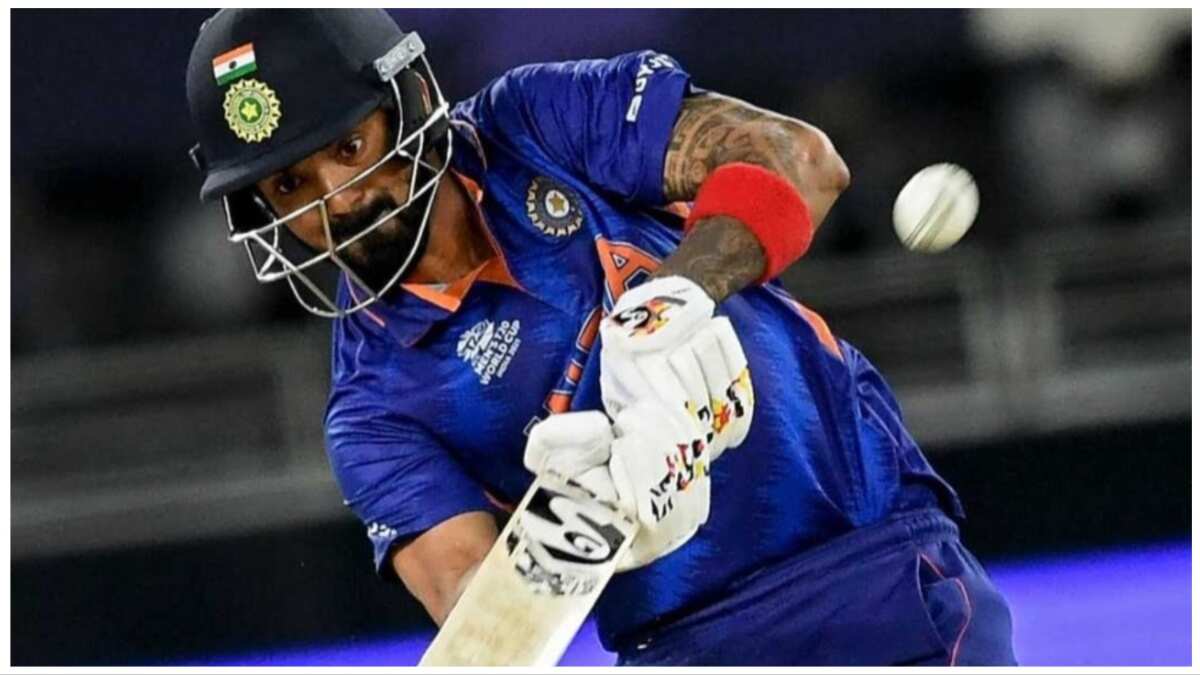 4) KL Rahul