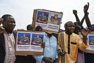 As ECOWAS prepares for military intervention, Niger coup leaders threaten to kill ousted prez Bazoum