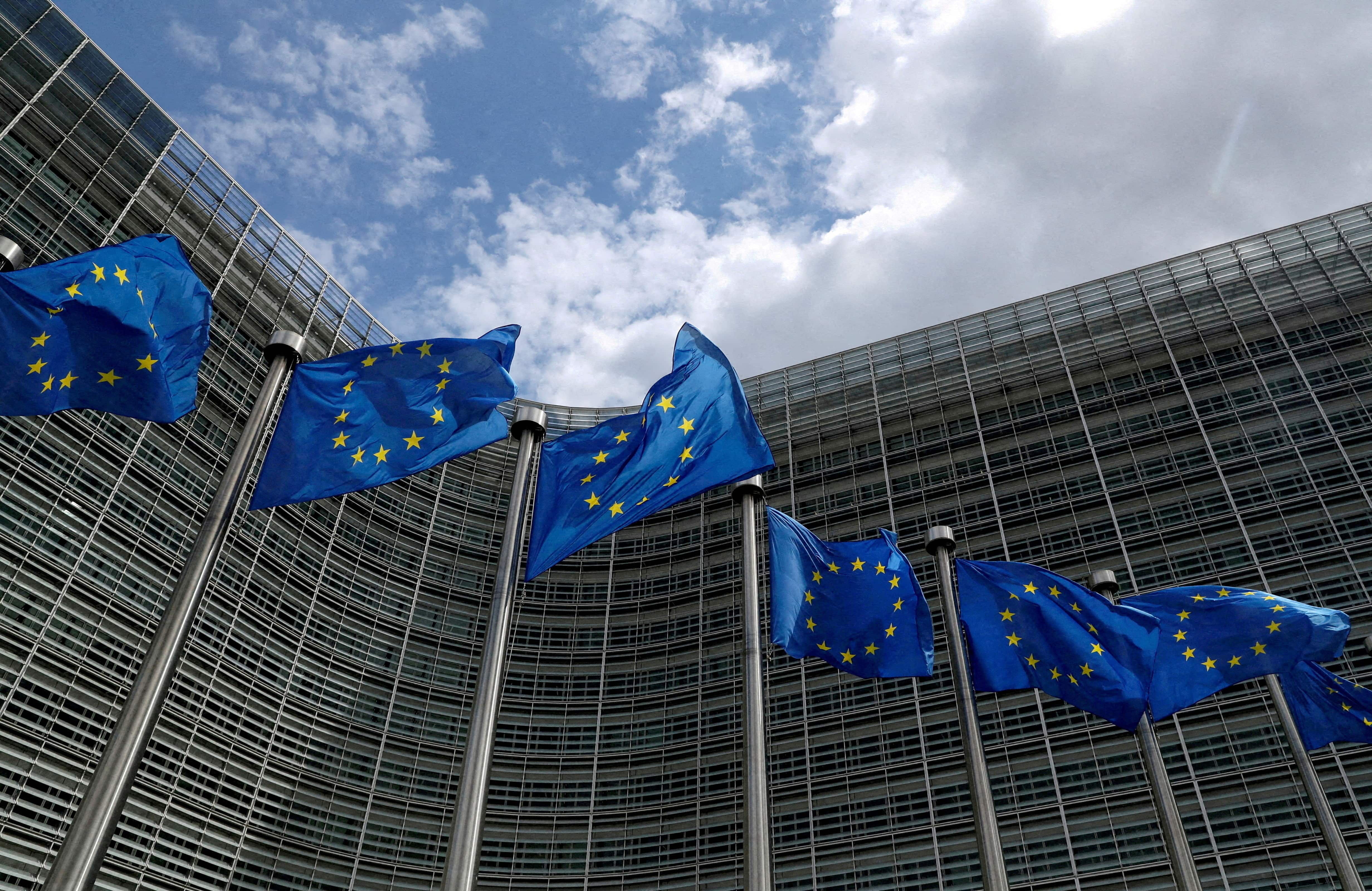 Ukraine war: EU delivers nearly 224,000 shells to Kyiv as part of ammo plan