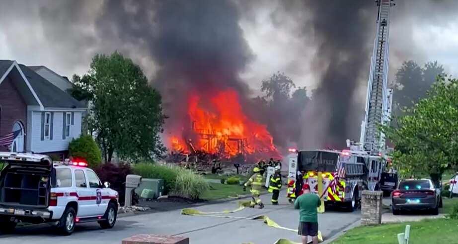 US: Massive house explosion in Pennsylvania kills 4, destroys other houses US: Massive house explosion in Pennsylvania kills 4, destroys other houses