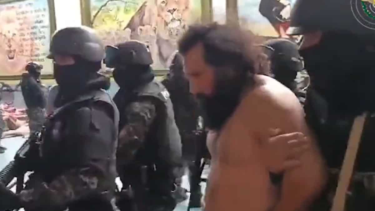 WATCH | Gangster accused of giving death threats to slain Ecuador presidential candidate moved to max security