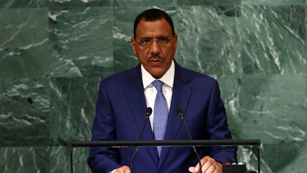 ECOWAS strongly condemns Junta's threats to prosecute former Niger president