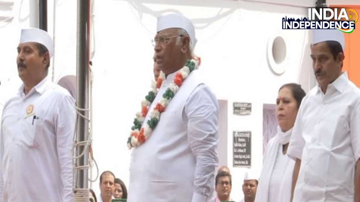 Congress chief Mallikarjun Kharge skips Independence Day function, cites eye-related problems Congress chief Mallikarjun Kharge skips Independence Day function, cites eye-related problems