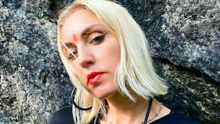 Ukranian singer Uma Shanti booked for disrespecting the Indian tricolour