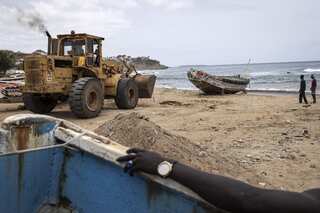 At least 60 feared dead after migrant boat capsizes off Cape Verde