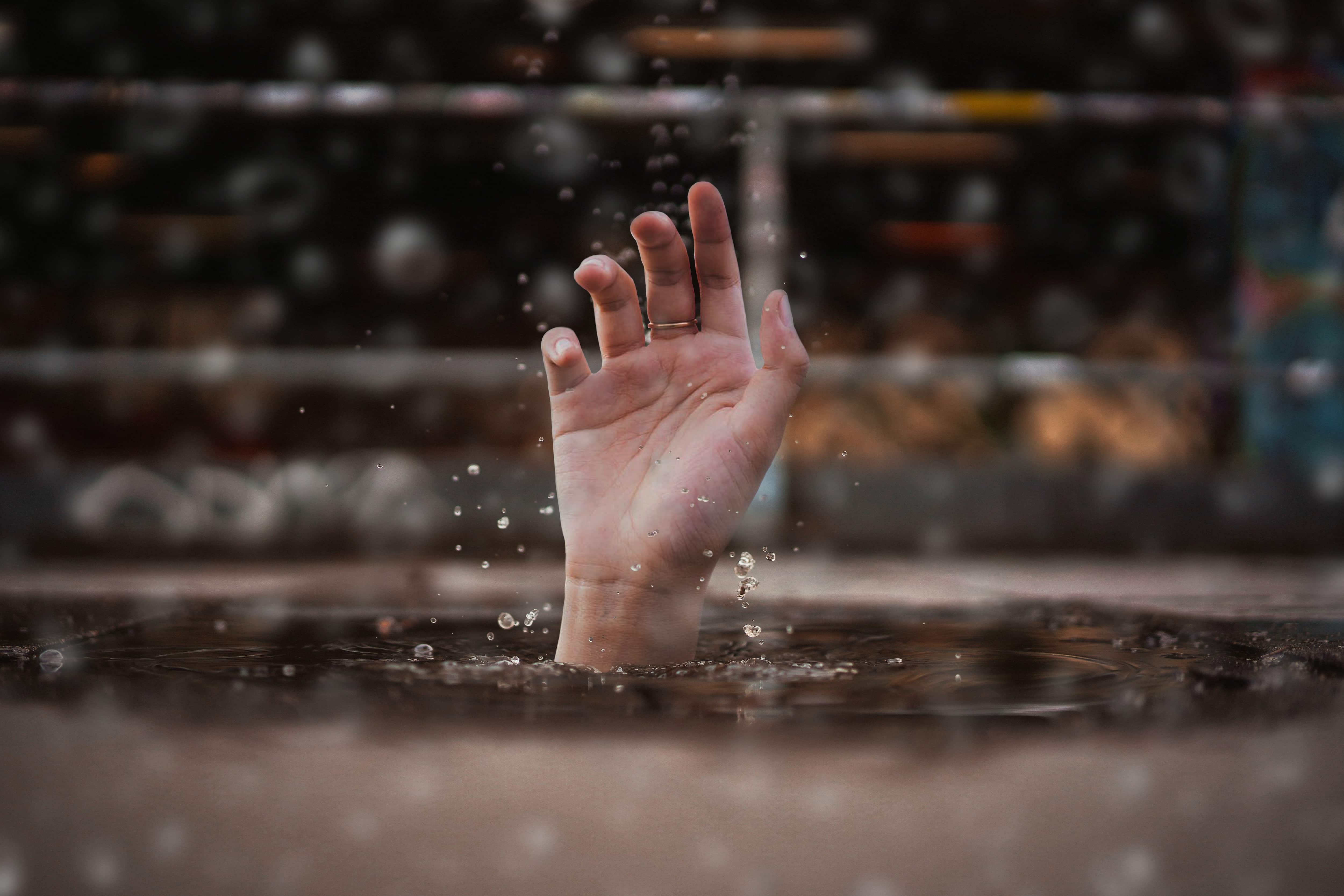 India: Three men drown in Madhya Pradesh's Dewas district as onlookers film it, shout 'save them'