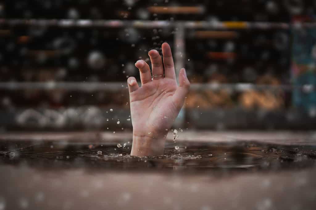 India: Three men drown in Madhya Pradesh's Dewas district as onlookers film it, shout 'save them'
