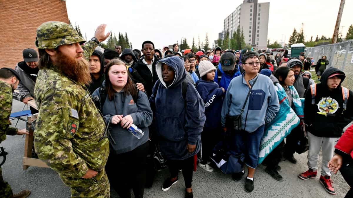 Wildfire spreads in Western Canada's British Columbia, triggers fresh evacuation Wildfire spreads in Western Canada's British Columbia, triggers fresh evacuation