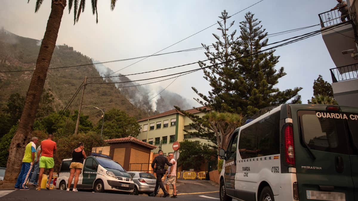 Over 26,000 evacuated from Spanish island