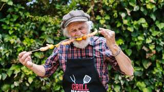 Nutrition guidance for the elderly: A well-balanced diet to promote health in later years