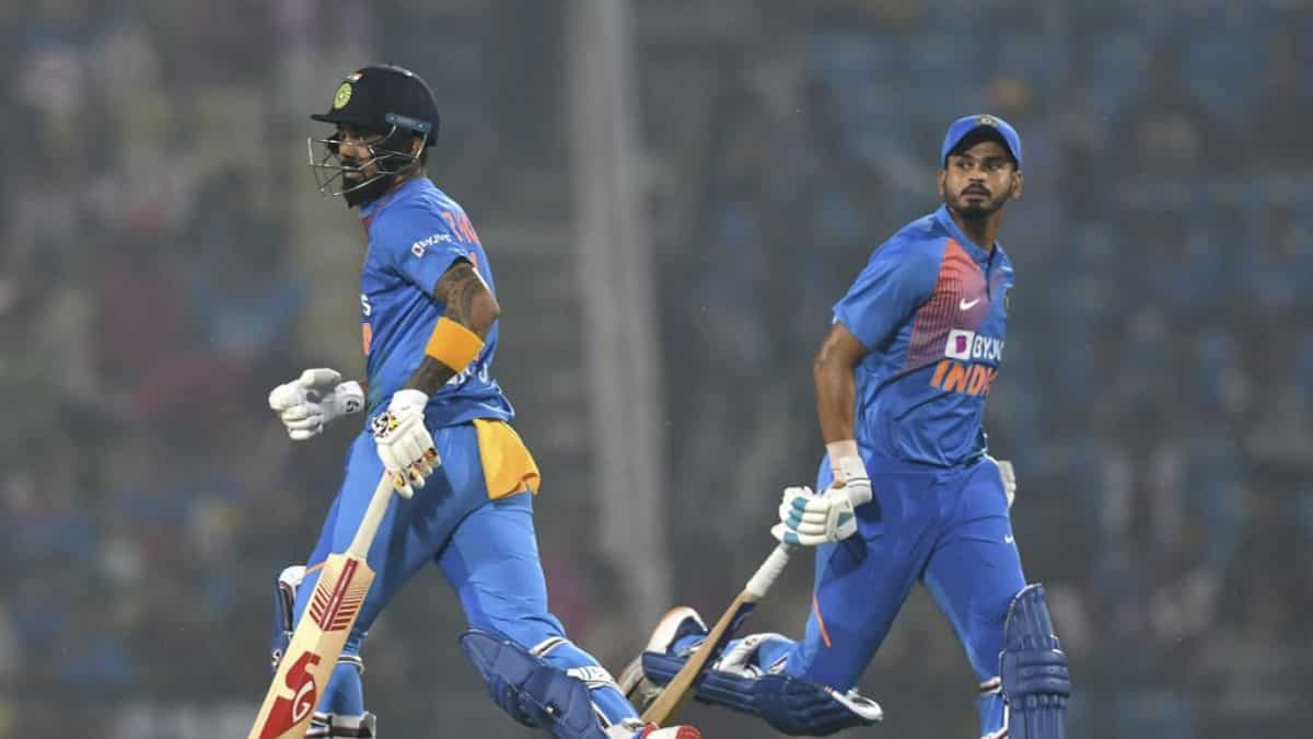 KL Rahul, Shreyas Iyer return as India name 17-man squad for Asia Cup 2023 KL Rahul, Shreyas Iyer return as India name 17-man squad for Asia Cup 2023
