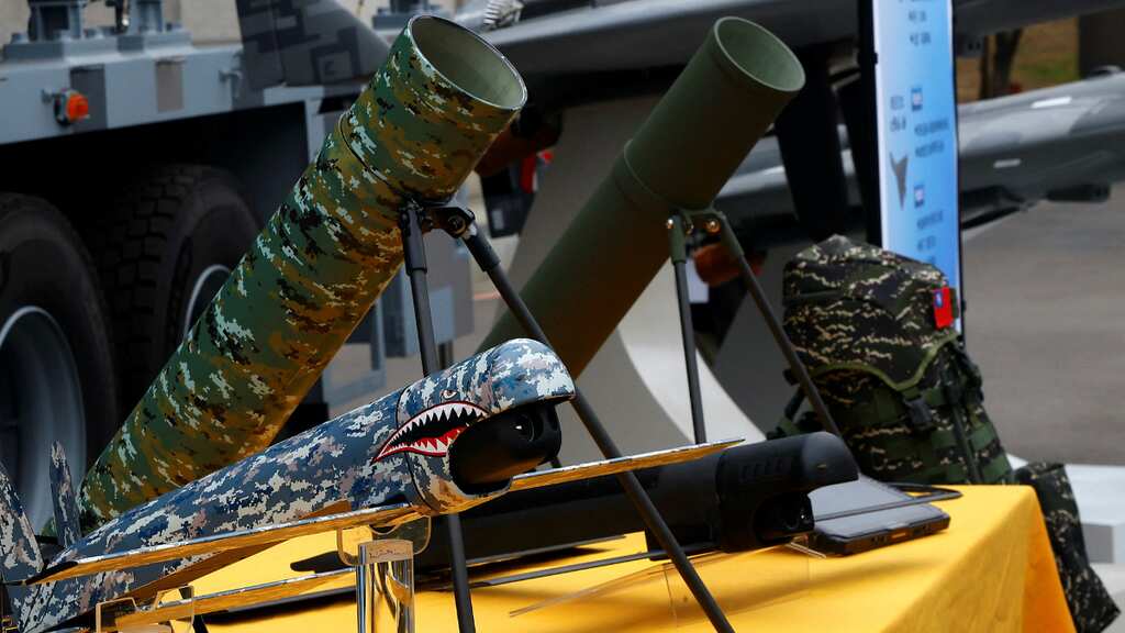 Taiwan proposes $3 billion spending on new weapons, gets F-16 boost