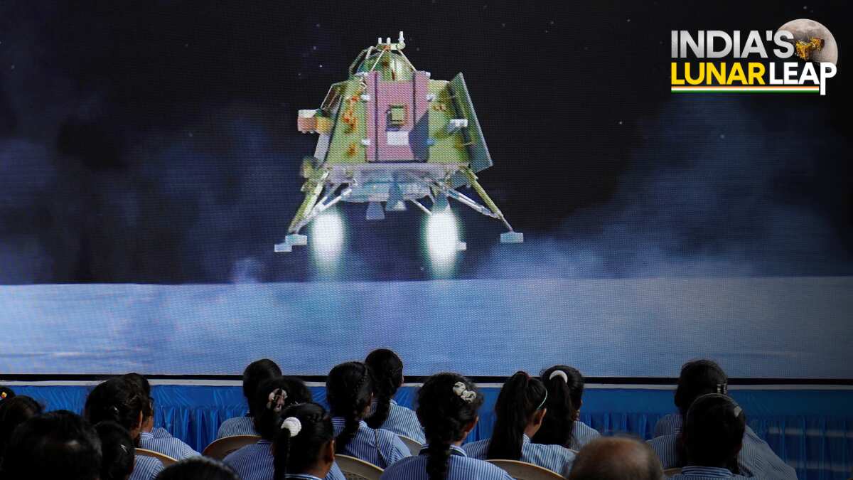Pakistan finally congratulates India for Chandrayaan-3 success, China still mum Pakistan finally congratulates India for Chandrayaan-3 success, China still mum