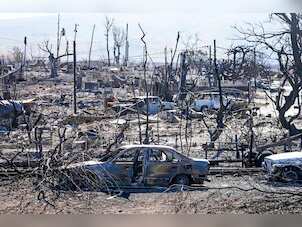 Hawaii police issue names of 388 people still missing after devastating wildfires
