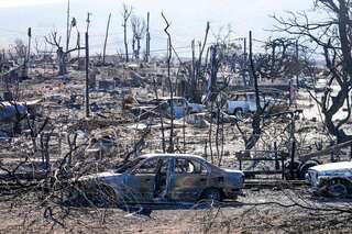 Hawaii police issue names of 388 people still missing after devastating wildfires