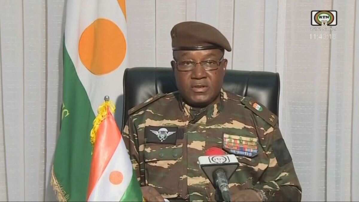 Diplomatic crisis in Niger: Military rulers give foreign envoys 48 hours to leave amid tensions with ECOWAS Diplomatic crisis in Niger: Military rulers give foreign envoys 48 hours to leave amid tensions with ECOWAS