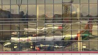 Kenyan minister issues ‘rare’ apology after blackout plunges main airport terminal into darkness