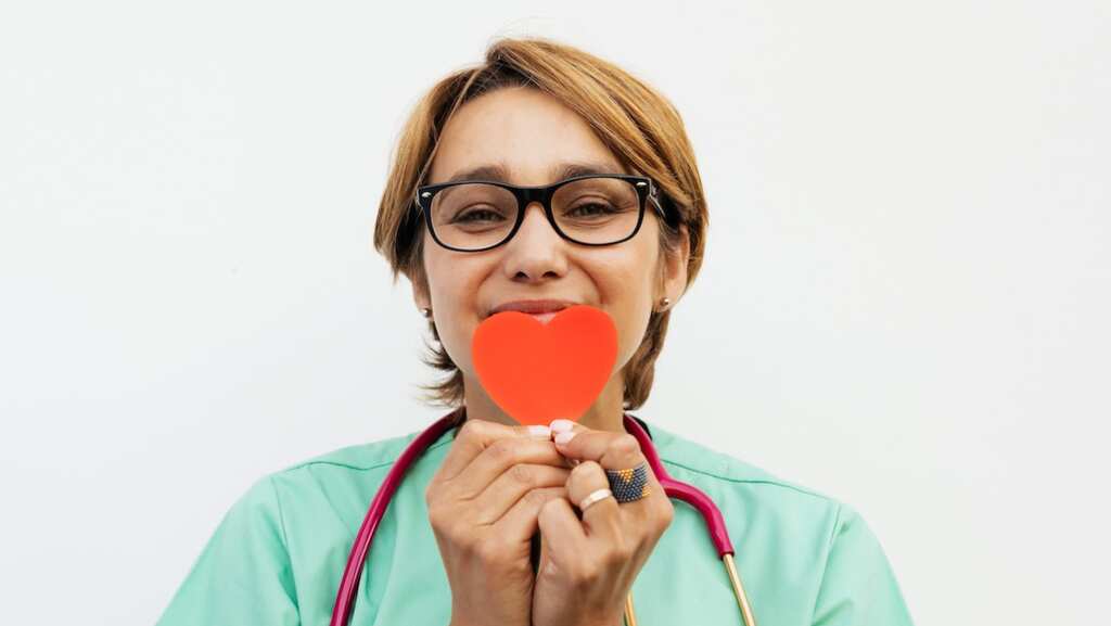 Laughter is the best medicine for your heart, quite literally, study finds