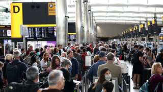UK airspace shuts down after breakdown of air traffic control system