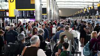After hitting technical snag, UK flight chaos likely to last for days