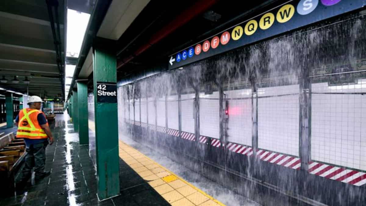 Watch | New York's Times Square, subways and streets flood after 127-year-old water main breaks Watch | New York's Times Square, subways and streets flood after 127-year-old water main breaks