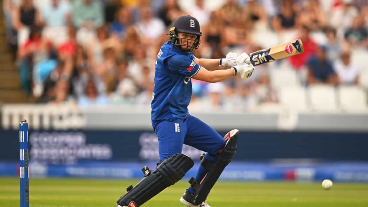England women cricketers to get equal match fees as male counterparts England women cricketers to get equal match fees as male counterparts