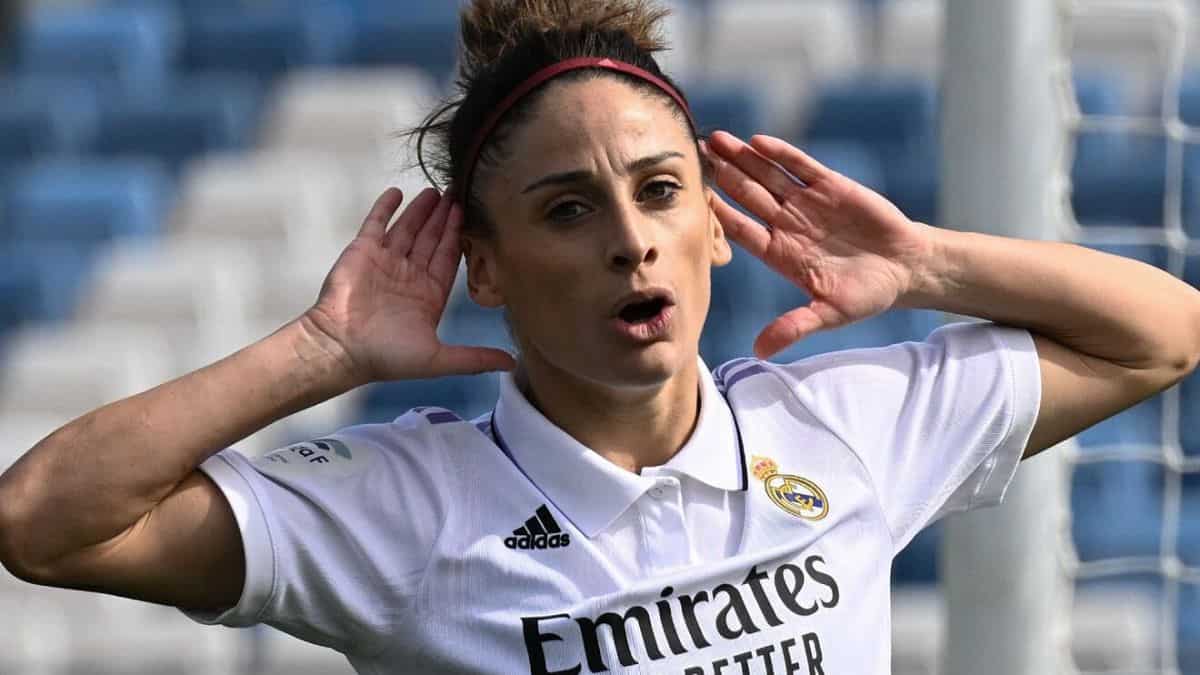 Football: Spanish women's league players call strike over pay, not to participate in first two weeks of season Football: Spanish women's league players call strike over pay, not to participate in first two weeks of season