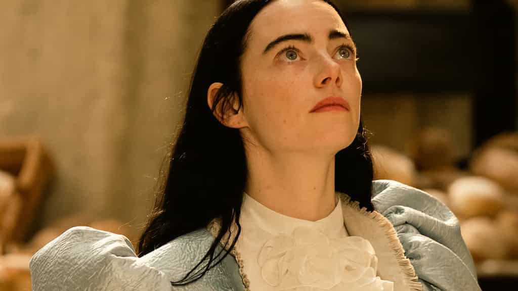 Emma Stone wows Venice as sex-mad reanimated corpse