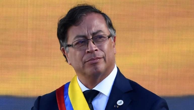 Colombian govt reaches truce with EMC rebels, peace talks on cards