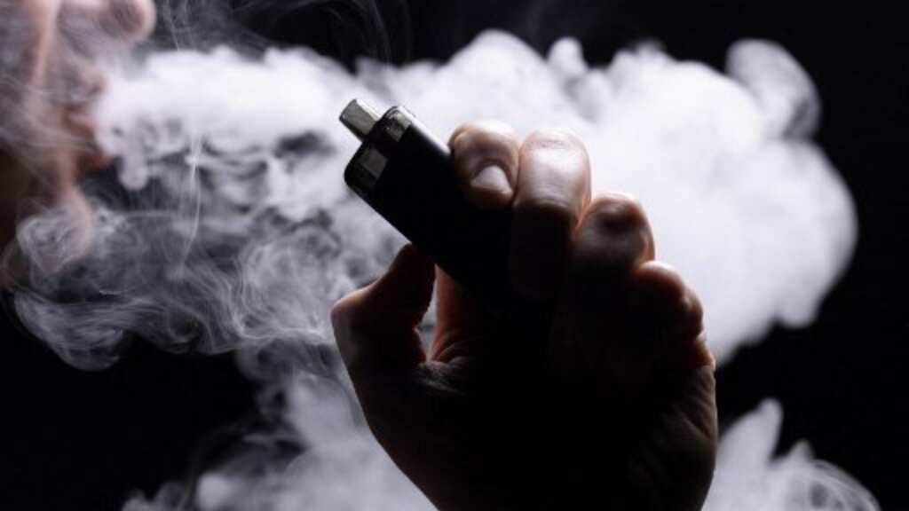 France plans to ban disposable e-cigarettes in bid to curb smoking habit