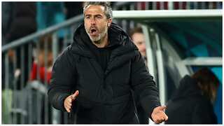 Football: Spanish women's soccer team coach Jorge Vilda sacked after kiss furore