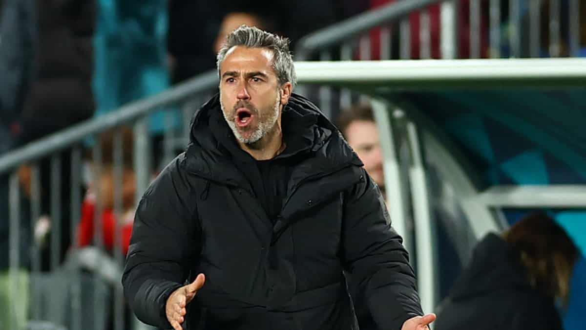 Spain women's national team coach Jorge Vilda fired after kiss row Spain women's national team coach Jorge Vilda fired after kiss row