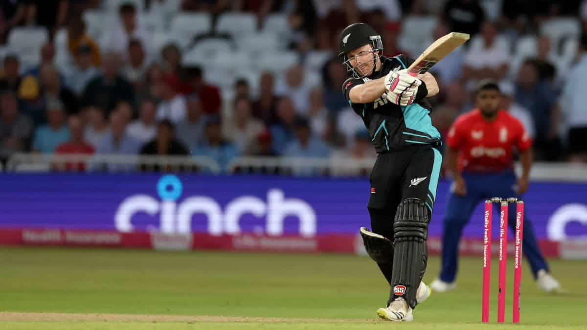 New Zealand overcome Bairstow masterclass to level series with win in 4th T20I