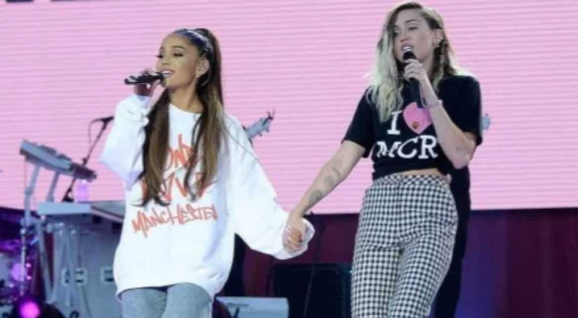 When Miley Cyrus flirted with Ariana Grande during 2015 duet When Miley Cyrus flirted with Ariana Grande during 2015 duet