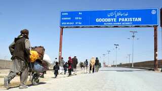Key Afghan-Pakistan border crossing closed as forces exchange fire: Report
