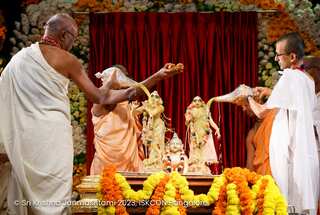 Delhi Police issue traffic advisory ahead of Janmashtami celebrations