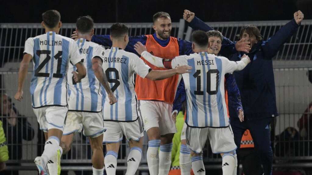 Lionel Messi hits trademark-style freekick to get Argentina going in World Cup 2026 qualifiers - WATCH