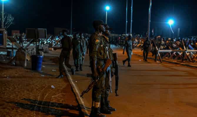 Niger: Coup leaders accuse France of gathering troops for 'military intervention'